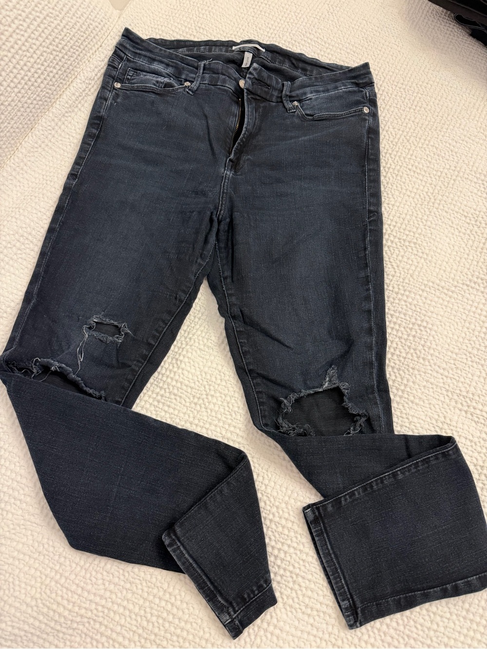 Good American Denim Mid-Blue High Rise Jeans - Picture 7 of 9